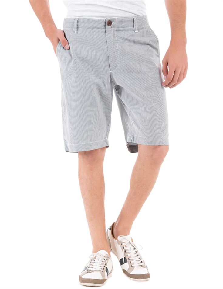 Aeropostale Men Casual Wear White  Chino Shorts