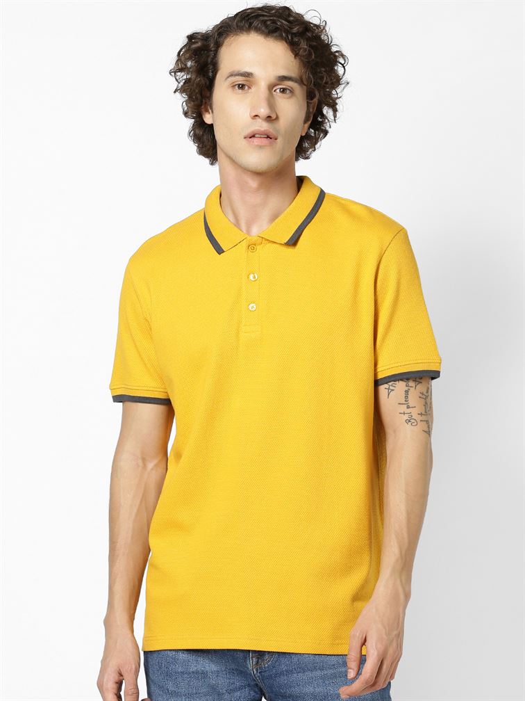 Celio Men Casual Wear Yellow T-shirt