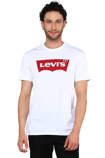 Levis Men Chest Print Casual Wear T-Shirt