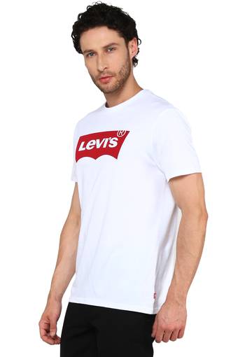 Levis Men Chest Print Casual Wear T-Shirt