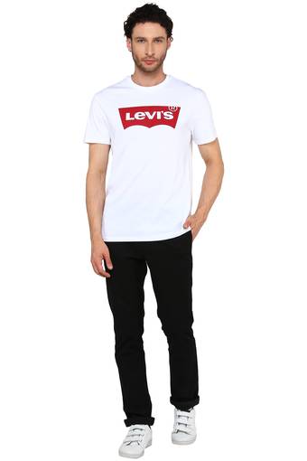 Levis Men Chest Print Casual Wear T-Shirt
