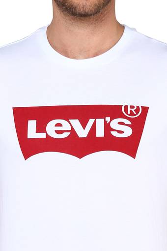 Levis Men Chest Print Casual Wear T-Shirt