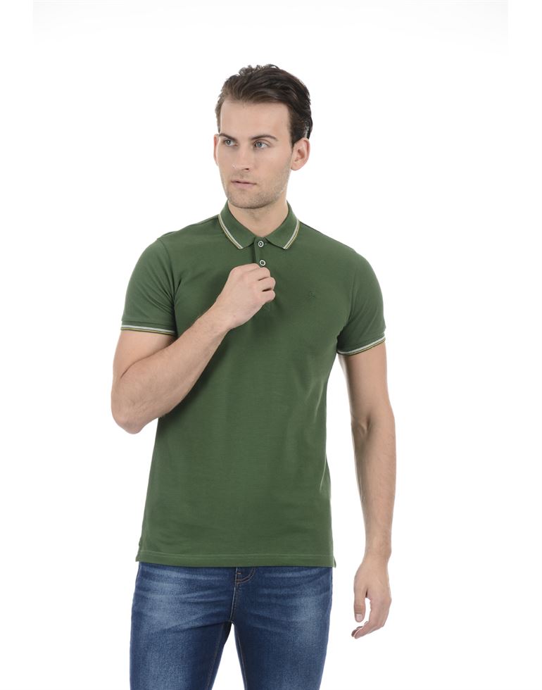 United Colors of Benetton Men Casual Wear Solid Green T-Shirt